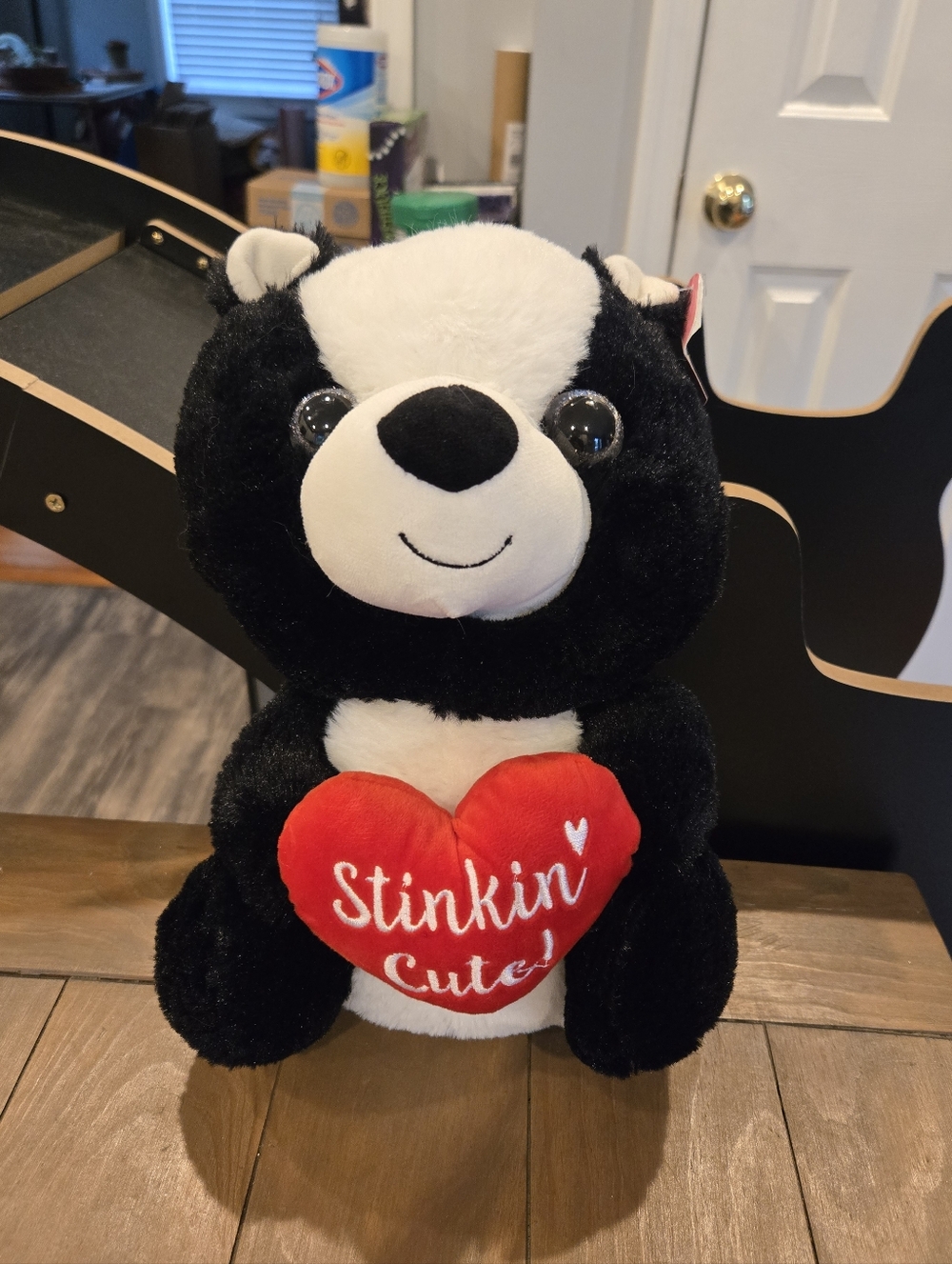 Black & White Plush Skunk Holding Red Heart  Stinkin' Cute New
